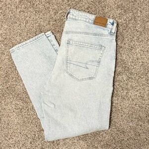American eagle mom jeans